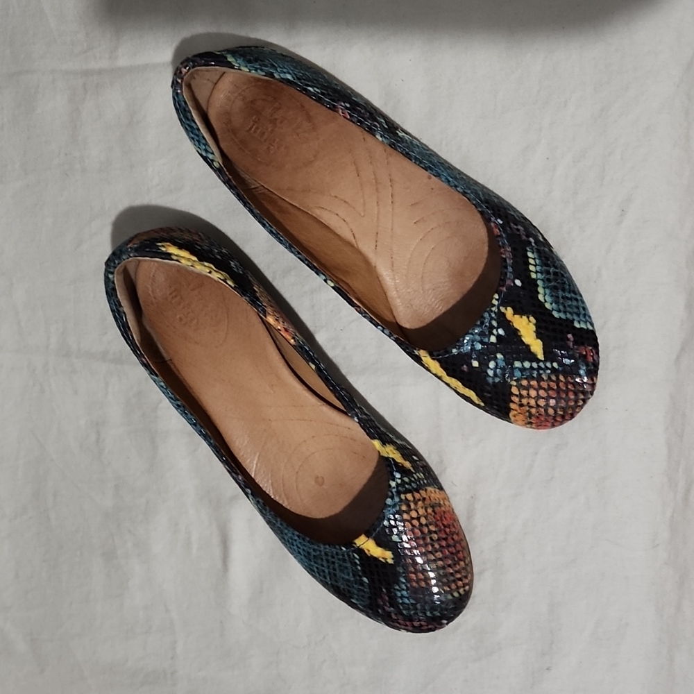 Clarks Indigo faux snakeskin colorful flats